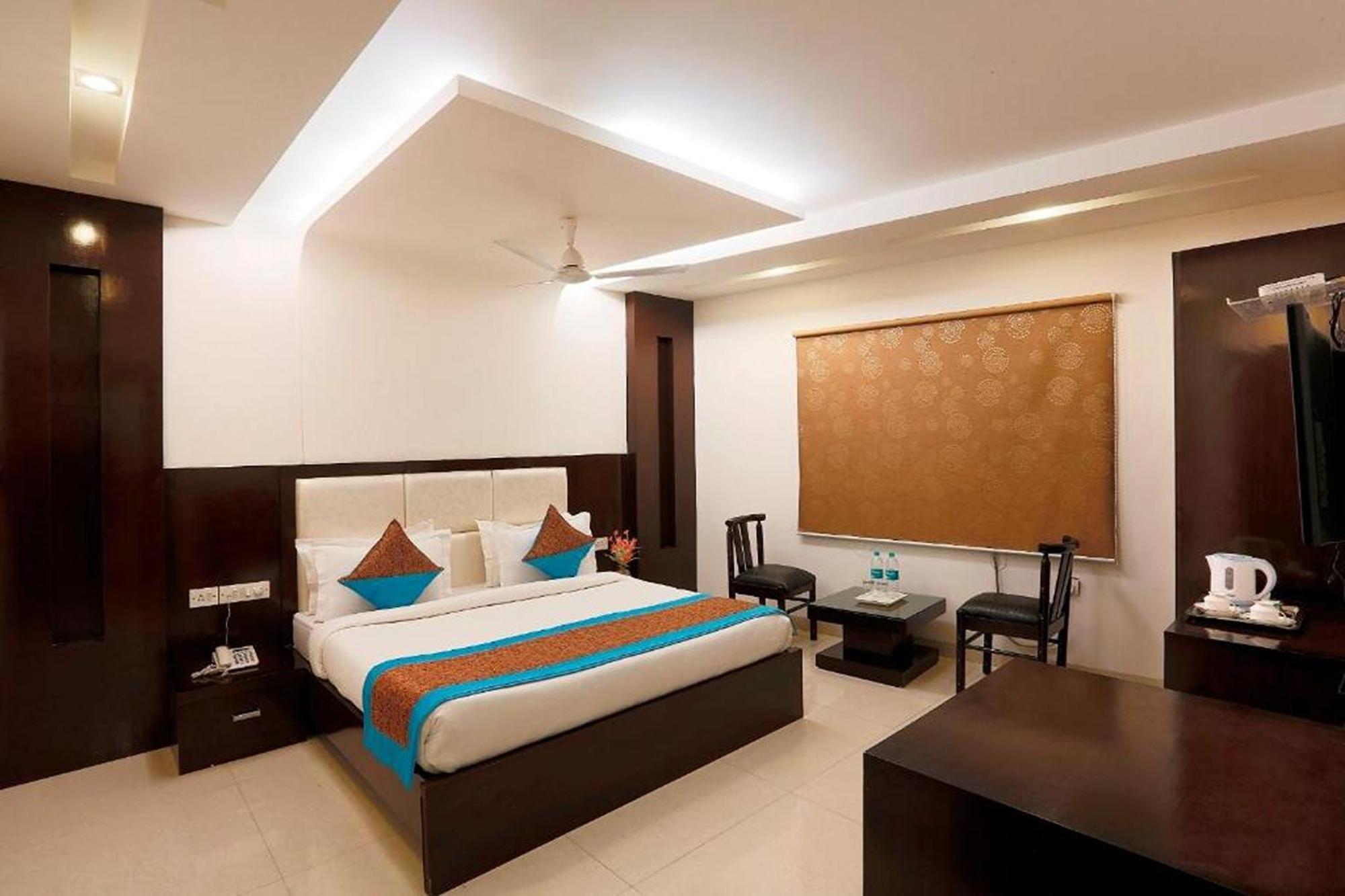 Arch Anand Lok Mahipalpur, Igi Delhi Airport Hotel