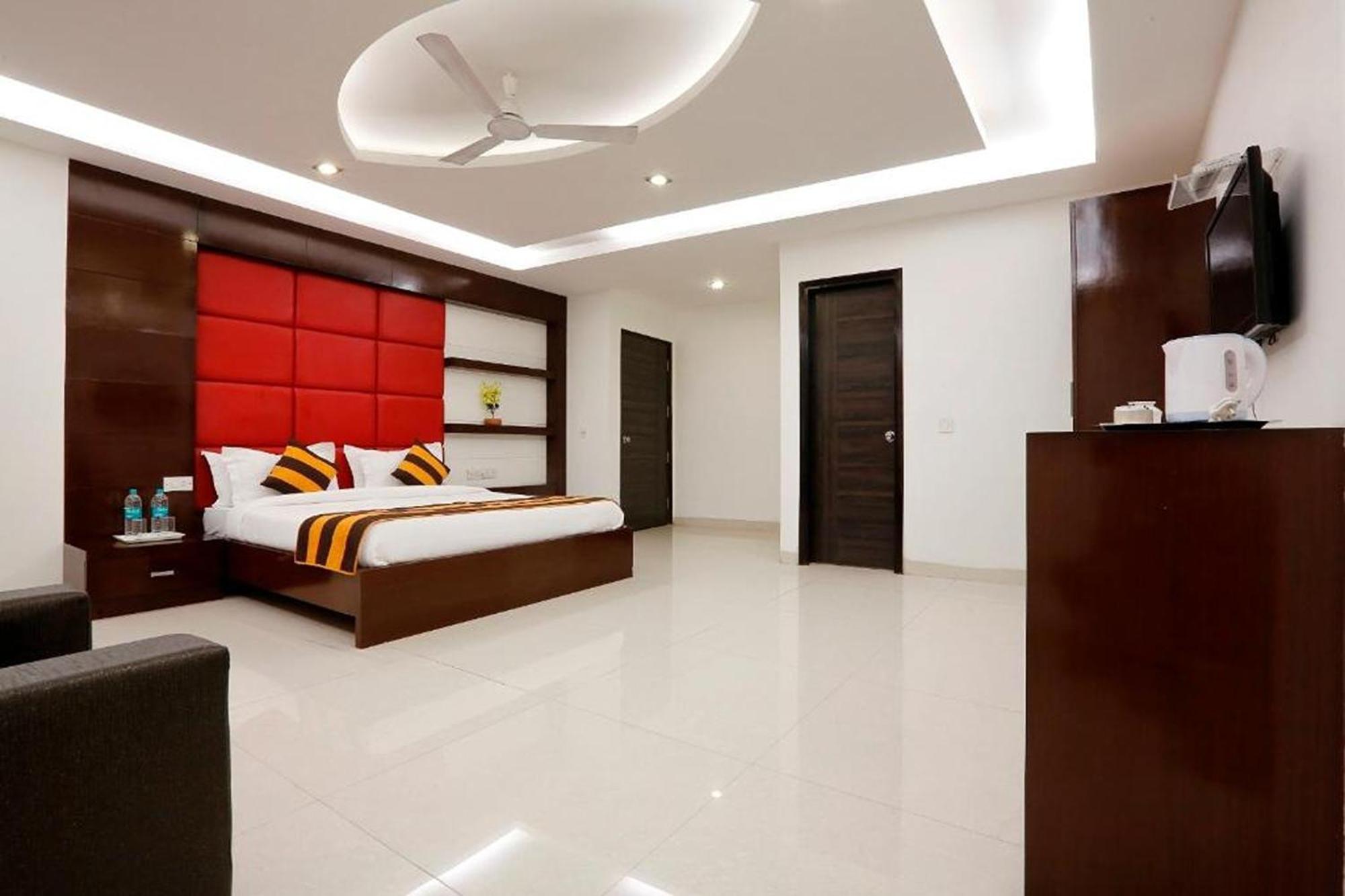 Arch Anand Lok Mahipalpur, Igi Delhi Airport 3* New Delhi