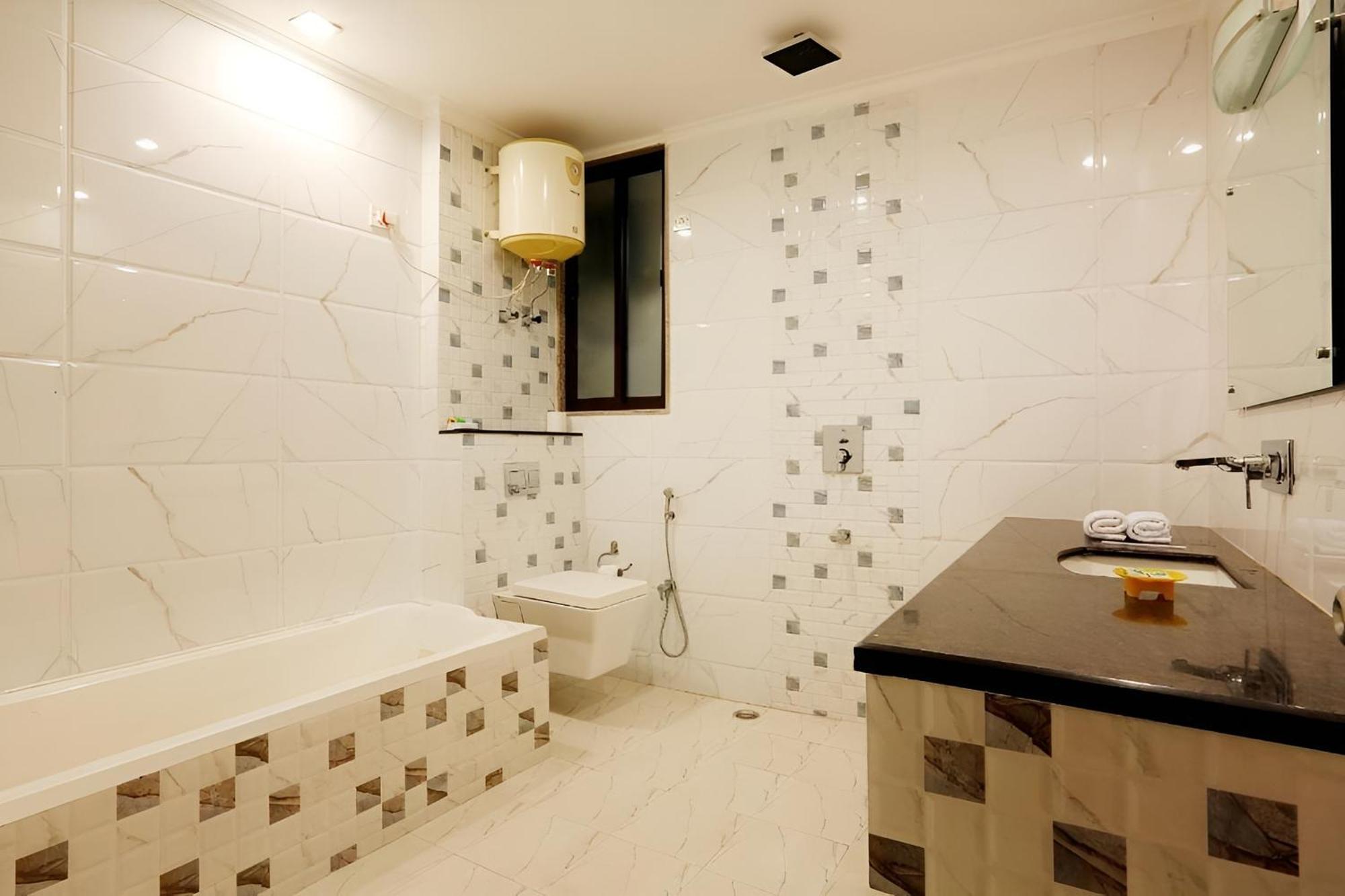 Arch Anand Lok Mahipalpur, Igi Delhi Airport 3* New Delhi